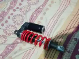 shock belakang motor