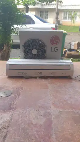 AC LG 1/2 PK + Oudoor