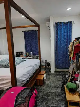 Apartemen 1 br dibuka jadi studio luas 31m²