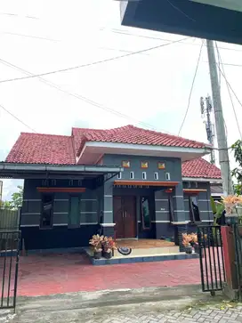Rumah kontrakan di utara amikom upn uii candi gebang