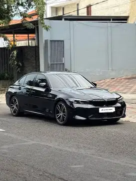 BMW 330i  2025 / 2024 Tgn1 LowKm Matic Bs Kredit Istimewa