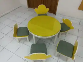 Kursi dan meja TK