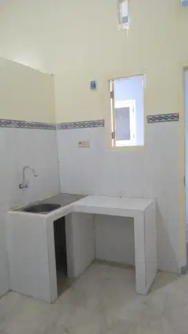 Kost / Kos dengan kamar mandi dalam, token dan dapur pribadi