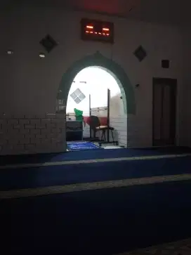 Cari kerja yg penting halal dan bisa sholat  5 waktu