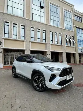 Dijual cepat Toyota Yaris Cross Gr Hybrid Low KM 340 juta Cash.