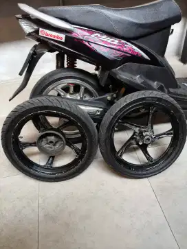 Velg Asli copotan Yamaha Mio dan Ban Baru D/B Produksi 2024