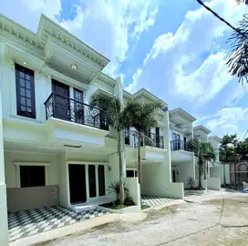Dijual Rumah Klasik Modern Dekat Toll Andara Jagakarsa