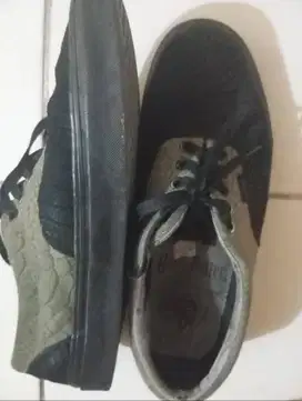 Dijual sepatu vans x harry potter