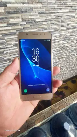 Jual hp samsung j5 2016