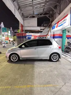 Toyota Yaris 2010 Bensin