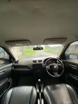 Suzuki Swift 2012 Bensin