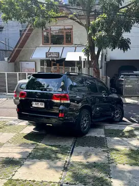 Toyota LC Land Cruiser Landcruiser VX200 VX 200