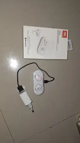 JBL by Harman TWS 4 masih mantap kondisi nya