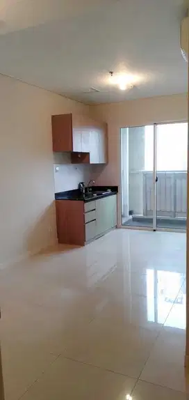 2BR Unfurnished Apartemen Madison Park - Mall Central Park
