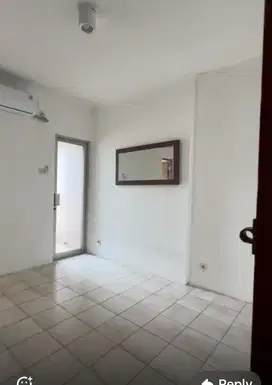 Apart lantai rendah,view utara lepas,2 BR,harga 495 jt ,Kelapa Gading