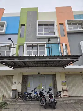 Disewakan Ruko Arana 2 1/2 Lantai di Kota Harapan Indah, Bekasi