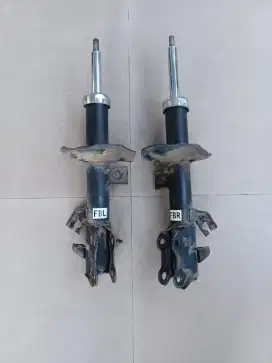 Di jual shock breaker depan nissan latio livina