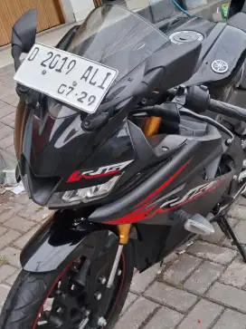 YAMAHA R15 VVA V3 KM LOW 2019 MULUS DP 1.5JT AJA