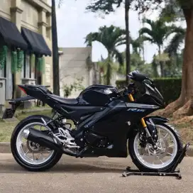 YAMAHA R15 V4 BLACK 2022 KM 8K ISTIMEWA PAJAK HIDUP