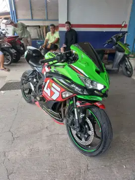 KAWASAKI NINJA ZX 250 tahun 2021