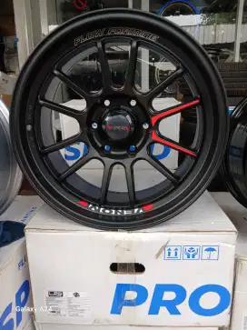 Lenso venom 5 ring 18x9 6x139,7 ET 0 satin black. Fortuner pajero