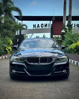 BMW E90 320i LCi 2012