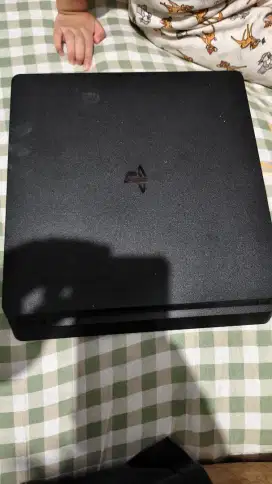 DIJUAL PS4 SLIM ORI NO HEN 1 TB FREE STICK ORI