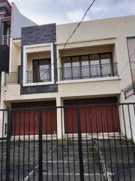 Dijual.2ruko gandeng+Rumah dempet