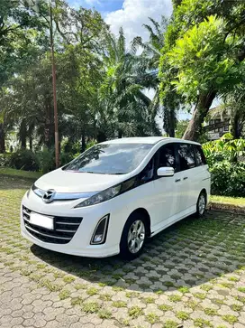 Mobil Mazda Biante