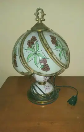 Lampu tidur antik (Made in China).. Tidak termasuk bohlam ya..