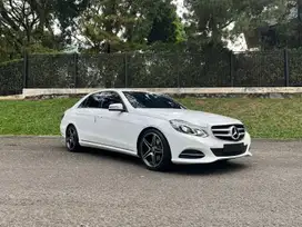 KM LOW //Mercedes-Benz E250 AVG// 2014