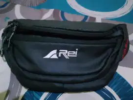 Tas slempang AREI HIGHLANDER ORIGINAL