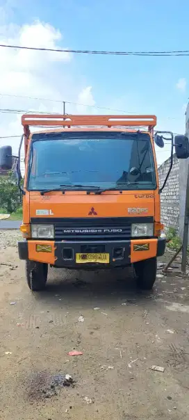 Mitsubishi fuso th 2014. Tipe HL