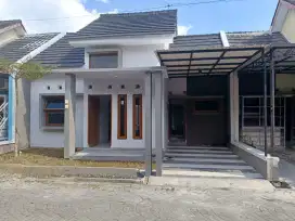 Rumah cantik Murah baru siap huni Gentan Mayang Sukoharjo