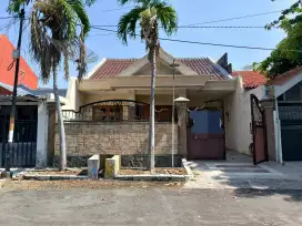ROW 3 Mobil Wisma Permai dekat dharmahusada klampis