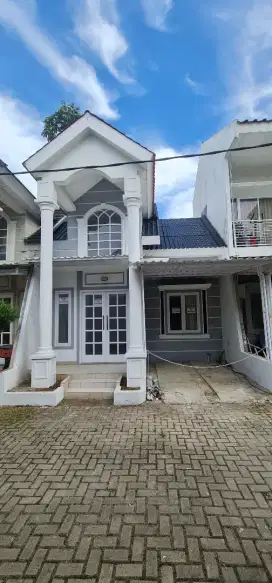 Di sewakan atau di jual rumah claster calabasas resident jati ashi