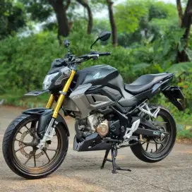 HONDA NEW CB150R BLACK 2023 KM 5K ISTIMEWA SIAP GAS