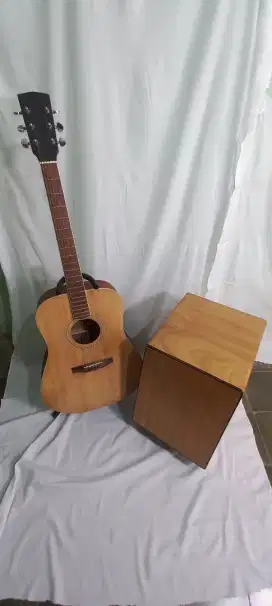 Gitar dan cajon