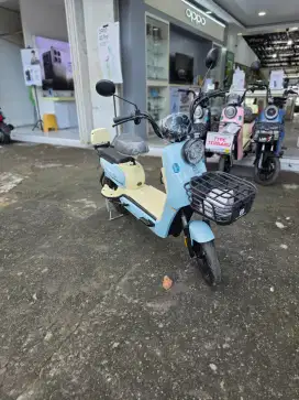 SEPEDA LISTRIK GRATIS SERVIS 24 BULAN, DISKON HINGGA 1JUTA