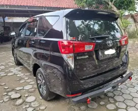 Innova reborn G Diesel matic th 2022 tangan pertama low km