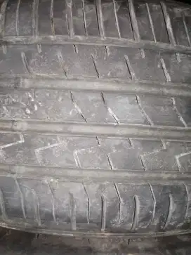 Ban ukuran 205/45-17 mer falken.kondisi 90% lebih.kyk baru.