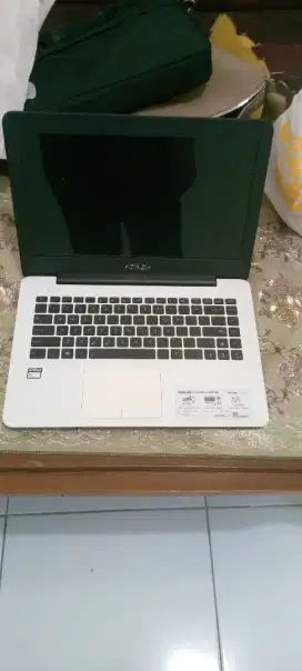 Laptop bekas Asus 2016