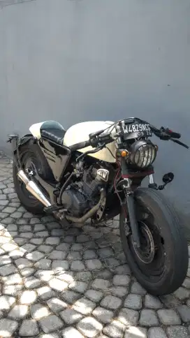 Honda.mega pro.motor custom.caferacer