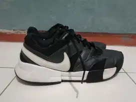 Sepatu Tennis Nike Court Lite 4 Bekas