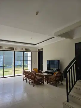 Disewakan Rumah Jarang Ada Kota Baru Parahyangan BTD
