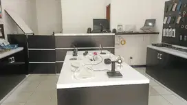 Meja Kasir Dan Display Toko