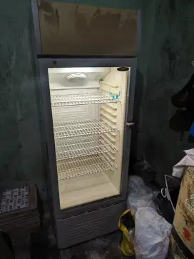 Showcase 1 pintu