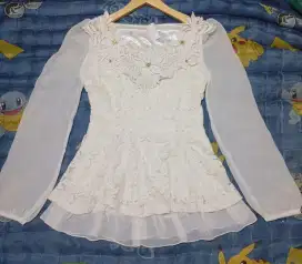Baju Wanita Thrift Berkualitas Model Cantik Harga Menarik Murah Meriah