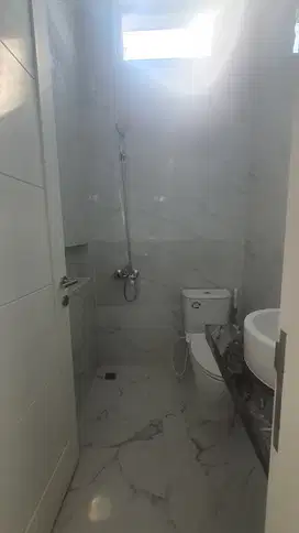 Dijual   Rumah 2 Lantai  SIAP HUNI dalam Cluster Cendana Residence