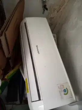Dijual cepat ac sharp ½pk